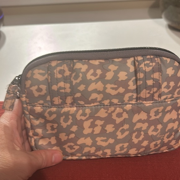 Lug Coupe - Picture 3 of 5